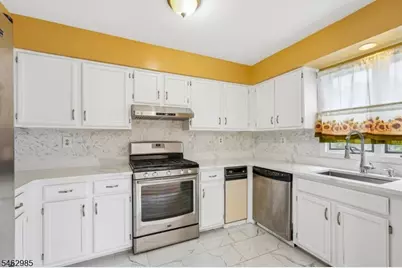 33 Aycrigg Ave, Passaic, NJ 07055 - Photo 25