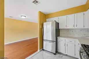 33 Aycrigg Ave, Passaic, NJ 07055 - Photo 23
