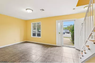 33 Aycrigg Ave, Passaic, NJ 07055 - Photo 35