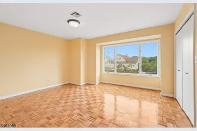 33 Aycrigg Ave, Passaic, NJ 07055 - Photo 15