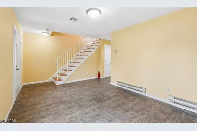 33 Aycrigg Ave, Passaic, NJ 07055 - Photo 33
