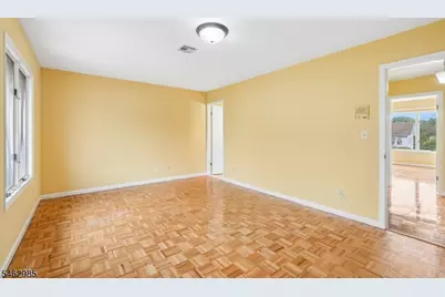 33 Aycrigg Ave, Passaic, NJ 07055 - Photo 7