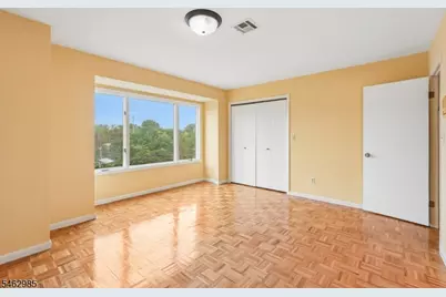 33 Aycrigg Ave, Passaic, NJ 07055 - Photo 11