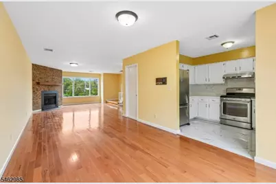 33 Aycrigg Ave, Passaic, NJ 07055 - Photo 29