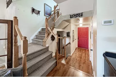 44 Hickory Hill Ct, Rockaway Township, NJ 07866 - Photo 3