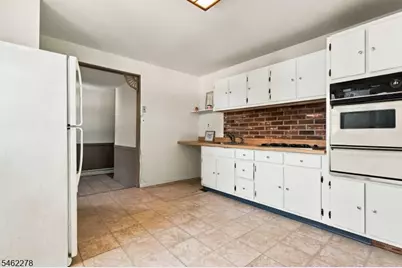 68 Glenwood Ave, Parsippany, NJ 07034 - Photo 9