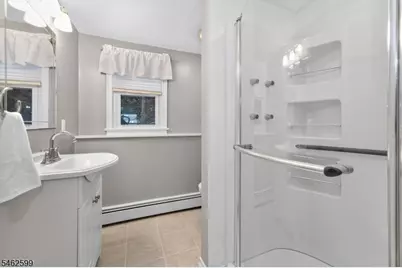 8 Molly Bee Rd, Raritan Township, NJ 08822 - Photo 15
