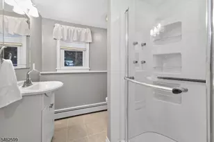 8 Molly Bee Rd, Raritan Township, NJ 08822 - Photo 15