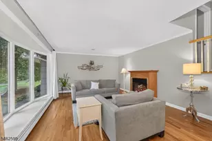 8 Molly Bee Rd, Raritan Township, NJ 08822 - Photo 5
