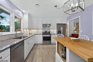 8 Molly Bee Rd, Raritan Township, NJ 08822 - Photo 11
