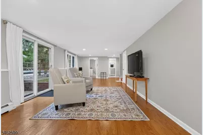8 Molly Bee Rd, Raritan Township, NJ 08822 - Photo 19