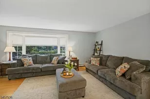 33 Douglas Dr, Montville Township, NJ 07082 - Photo 5