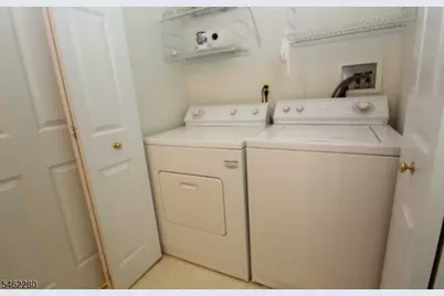 911 Hawley Ct, Denville, NJ 07834 - Photo 15