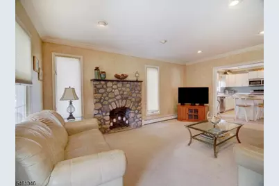 18 Mountain Rd, Roxbury Township, NJ 07852 - Photo 7