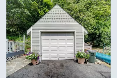 18 Mountain Rd, Roxbury Township, NJ 07852 - Photo 25