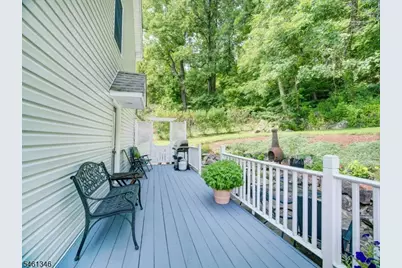 18 Mountain Rd, Roxbury Township, NJ 07852 - Photo 13