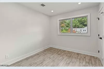 38-28 Brookside Ave, Fair Lawn, NJ 07410 - Photo 25