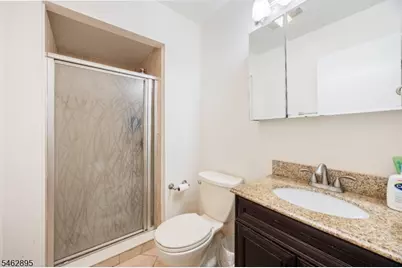 306 Arsdale Ter, Union Township, NJ 07083 - Photo 15