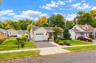 1090 Milton Blvd, Rahway, NJ 07065 - Photo 3