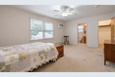 1090 Milton Blvd, Rahway, NJ 07065 - Photo 19