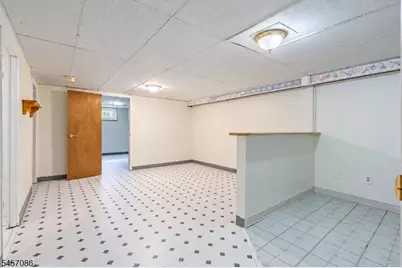 1090 Milton Blvd, Rahway, NJ 07065 - Photo 29