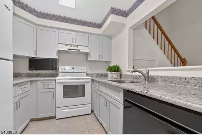 22 Pine Court #22, Bedminster Township, NJ 07921 - Photo 9