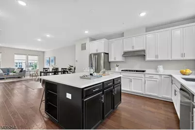 18 Cortland Ct, Livingston, NJ 07039 - Photo 17