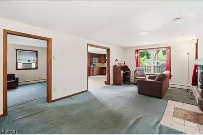 42 Fayson Lake Rd, Kinnelon, NJ 07405 - Photo 15