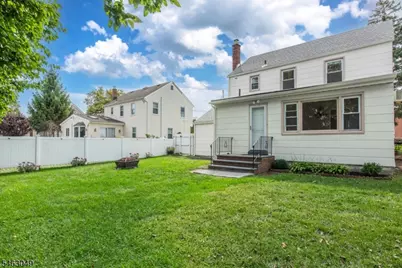 38 Avondale Ave, Clifton, NJ 07013 - Photo 3