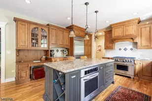 79 Bernard Dr, Bernards Township, NJ 07920 - Photo 17