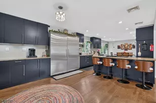 7 Crest Dr, East Hanover Township, NJ 07936 - Photo 13
