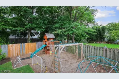 2292 Sunrise Ct, Scotch Plains Township, NJ 07076 - Photo 35