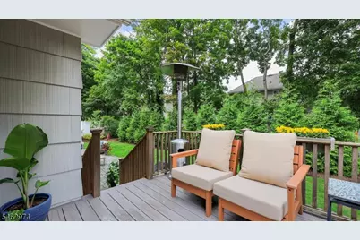 2292 Sunrise Ct, Scotch Plains Township, NJ 07076 - Photo 11
