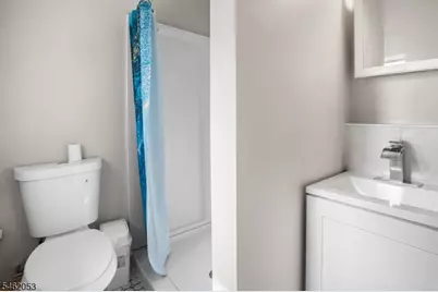 37 Emmet St, Newark, NJ 07114 - Photo 11