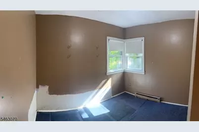 21 Gorge Dr, Wanaque, NJ 07420 - Photo 15