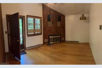 21 Gorge Dr, Wanaque, NJ 07420 - Photo 3