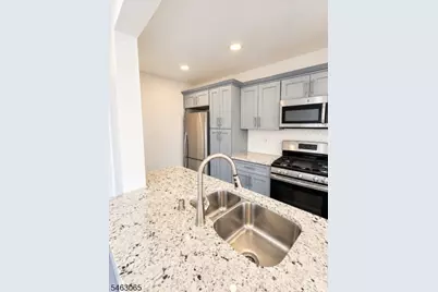 38B Colfax Manor, Roselle Park, NJ 07204 - Photo 7