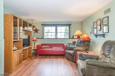 121 Bender Dr, Clifton, NJ 07013 - Photo 27