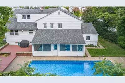121 Bender Dr, Clifton, NJ 07013 - Photo 3