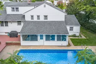 121 Bender Dr, Clifton, NJ 07013 - Photo 3