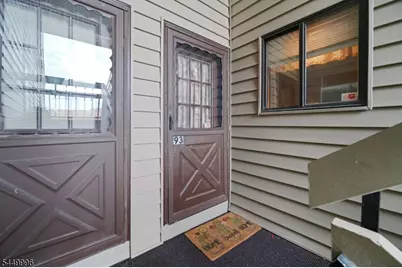 93 Overlook Dr, Union Township, NJ 08809 - Photo 3