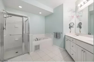 2101 Neville Ct, Franklin Township, NJ 08873 - Photo 13