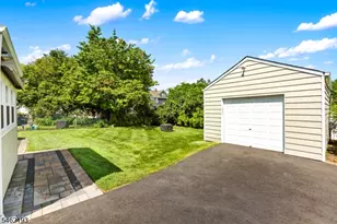 604 Spruce Ave, Garwood, NJ 07027 - Photo 21