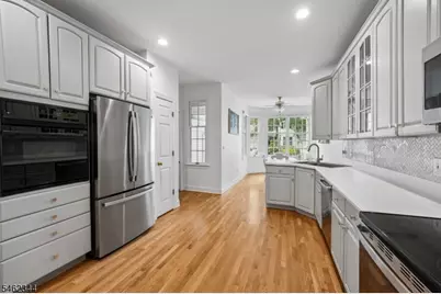 4 Meadowbrook Club Way, Far Hills, NJ 07931 - Photo 3