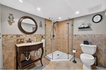 31 Freeman Pl, Nutley, NJ 07110 - Photo 23
