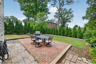 31 Freeman Pl, Nutley, NJ 07110 - Photo 25