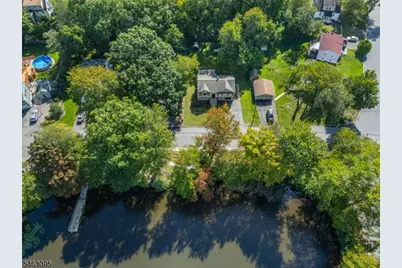 33 Lakeside Ave, Bloomingdale, NJ 07403 - Photo 41
