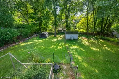 33 Lakeside Ave, Bloomingdale, NJ 07403 - Photo 39