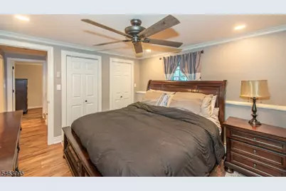 33 Lakeside Ave, Bloomingdale, NJ 07403 - Photo 23