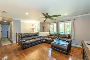 33 Lakeside Ave, Bloomingdale, NJ 07403 - Photo 3